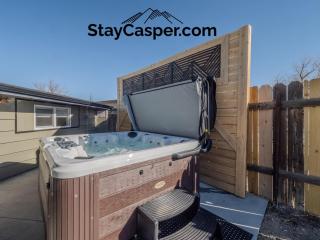 Hot Tub Big Views Private Lot RV Parking Casper - 8