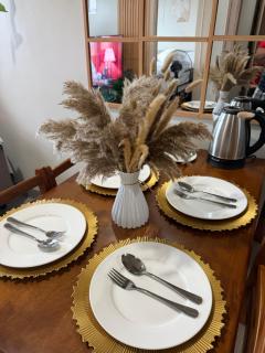 Luxe staycation by Joy at Charm Residence Cainta - 8