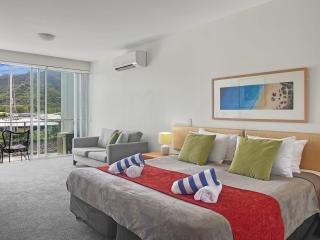 Blue on Blue Studio Room 1352 - 9