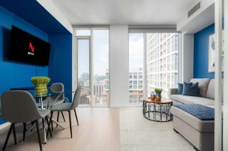 Designer 1BR Condo Entertainment District - 7