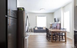 Spacious Tower Grove 3BR Home ABODEbucks - 3