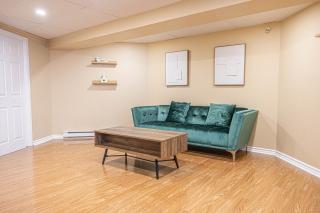 Spacious 2BDRs Apt,ALL NEW! Close to DT , 1 parking - 5