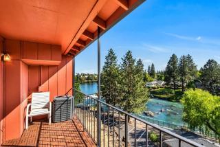 Third-floor riverfront condo near downtown Bend - Bend - 1