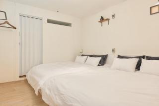 이태원중심, 넓게머무는공간#이태원역도보5분#가족여행#친구여행#단체여행#10인숙소#명동20분# 남산20분#최고의위치#호텔식침구#Staywon#장박픽업서비스 - 2