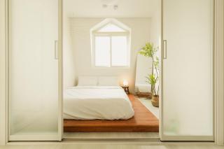 3 minutes on foot from Itaewon Station Line 6, 3 bedrooms, 1 living room, 4 beds, maximum 8 people, Namsan, Myeongdong, Seoul Station, Olive Young, Daiso nearby - 4