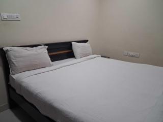 Hotel O SEERA ELITE - 8