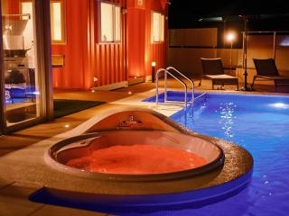 THE BOXY AWAJI - 4