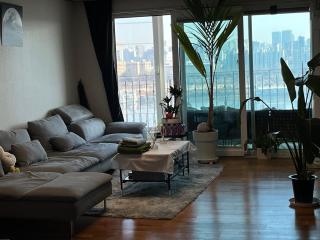 UN village with River View, Seoul, Hannam - 1