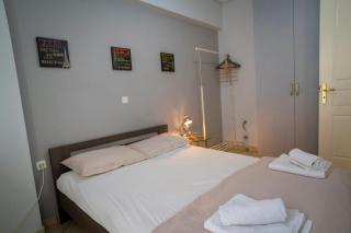 "The Grey" in Mets - 8