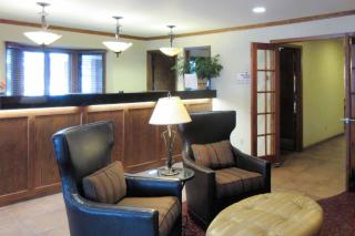 Quality Inn & Suites Detroit Lakes - 8