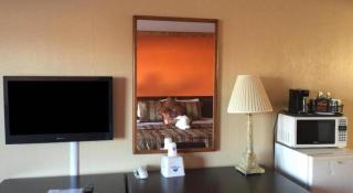 Americas Best Value Inn & Suites Macon at Sunset Dr - 2