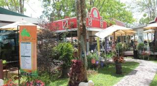 Montana Cotswolds Resort - 8