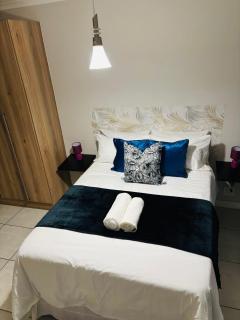 The Blyde Blue Lagoon 1 - 6