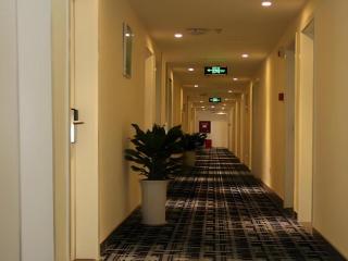 7 Days Inn Luzhou Longma Avenue District Government - 9