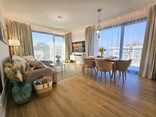 Rezydencja Niechorze D303 Sea Heaven z Widokiem na Morze, przy Plaży, Basen, Sauna i Jacuzzi w budynku, Prywatna rowerownia - 5D Apartments - 1