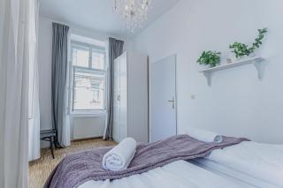 Elegant & Spacious 2BR Stay in the City Center - 3