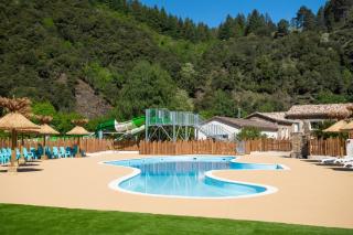 Camping maeva Escapades du Château de l'Hom - 4