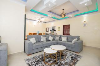 Serene Holiday Home Kitale - 7