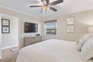 8 G Two Bedroom Condo - 1