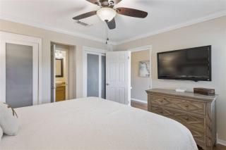 8 G Two Bedroom Condo - 2