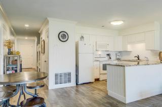 10 A, One Bedroom Condo - 0