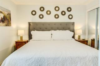 10 A, One Bedroom Condo - 5