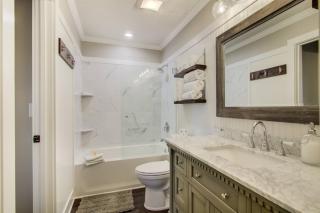 Settle on the Sand - 1