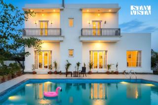 StayVista at Mustang Meadow - Lawn & WiFi - 0