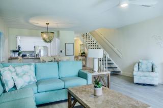 2 C, Three Bedroom Townhome - 8