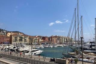 Beautiful 85m near the historic center - Niza - 9