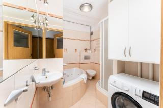 Nowa Huta Standard Apartment by BookingHost - 9