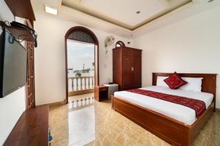 Collection O Long Phung Hotel - 8