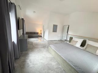 HUGOS Design Apartment - 8