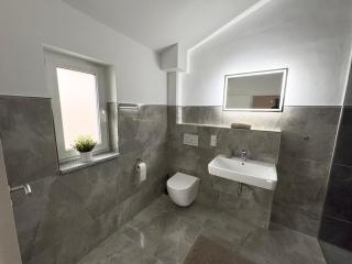 HUGOS Design Apartment - 3