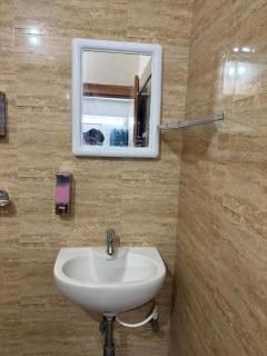 Nester Homestay Near GS Road - 2