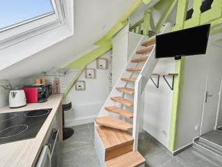 Studio lumineux et rénové au cœur de la ville - 2