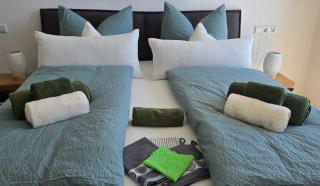 Ferienhaus Höckelheim - FeWo Sternenhimmel - 100qm - 3 Schlafzimmer - bis 6 Gäste - Babies reisen gratis - Balkon, Garten & Grill - Klimaanlage, Raffstores & Fußbodenheizung - Smart-TV - Küche mit Induktionsherd & Spülmaschine - nahe Göttingen - 6