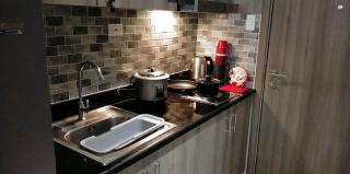 Stylish Industrial Condo - Fame Residences - 3