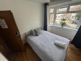 G2 Economy Double Room - Sandycroft Guest House - 1