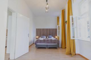 Stylish 2 Bedroom Apartment For Long Stays, Super Central - 3