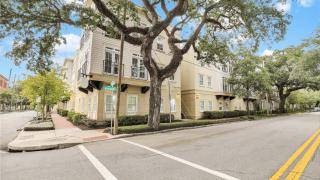 Walkable Historic District Stay 2 Units Sleeps 14 The Juliette by AvantStay - 6