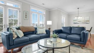 Walkable Historic District Stay 2 Units Sleeps 14 The Juliette by AvantStay - 4