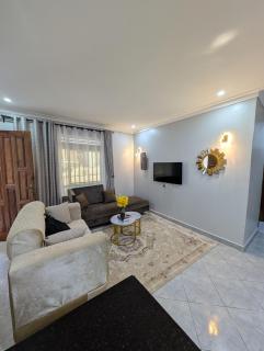 Bwiza Home Cozy Munyonyo - 0