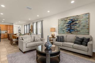 350 Pendant · 350 Villa - 8BD - Private Pool - Game room - 8