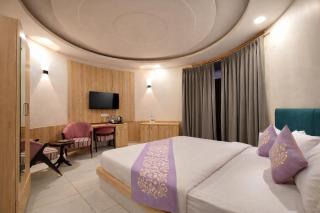 NAINITAL HOTEL A LUXURIOUS RESORT'S PRANAV! INN - Free Parking & Wi-fi - Restaurant & Room Service - Spacious & Comfortable Rooms With Hill View Available -Near Bhowali Road - Best Hotel In Nainital - 1