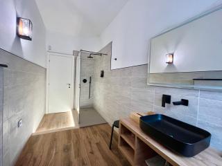 Max Studios - 6