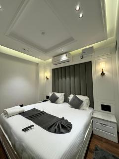 Hotel La Sera - Srinagar - 8