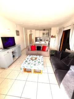 Sea View Penthouse Apartment or Studio with Large Terrace in Los Cristianos - 7