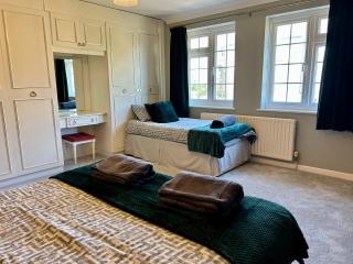 Bayfields house by the Sea, parking, garden, central location - 2