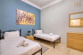 Prime Fort Cambridge 3BR Close to Seafront with WiFi and AC - 8